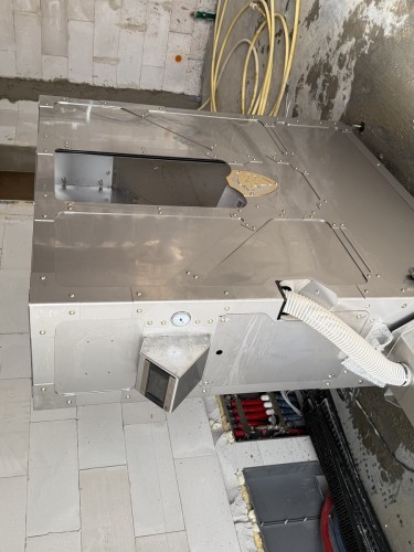 HERKULES INOX 20 kW w Wierzawicach – kocioł w trakcie montażu w pomieszczeniu technicznym