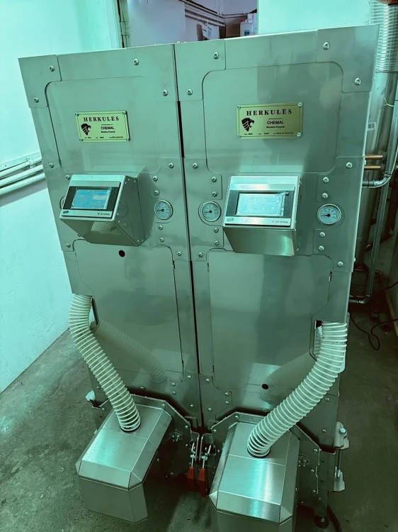 2 × HERKULES INOX 30 kW w Dębicy – dwa kotły HERKULES INOX 30 kW z podajnikami pelletu
