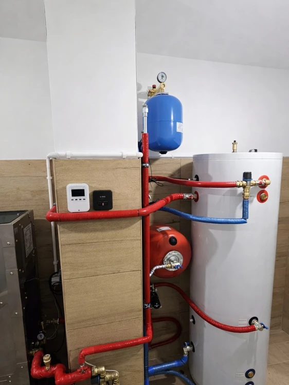 HERKULES INOX 20 kW w Wierzawicach – zespół hydrauliczny z zasobnikiem i naczyniem przeponowym